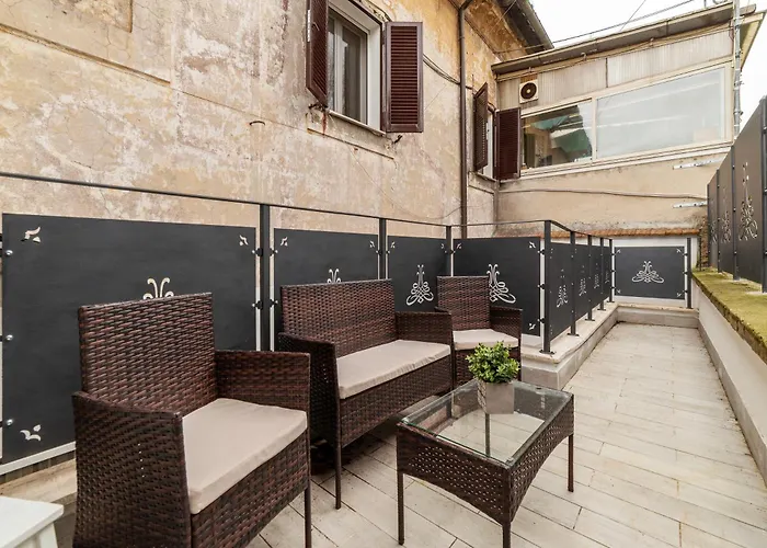 Mm Piramide Apartments